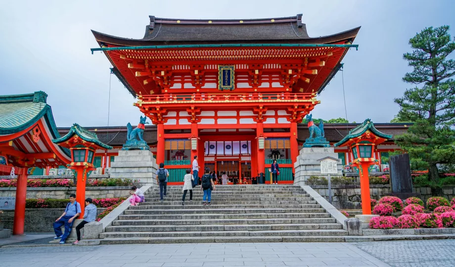 Kuil utama Fushimi Inari