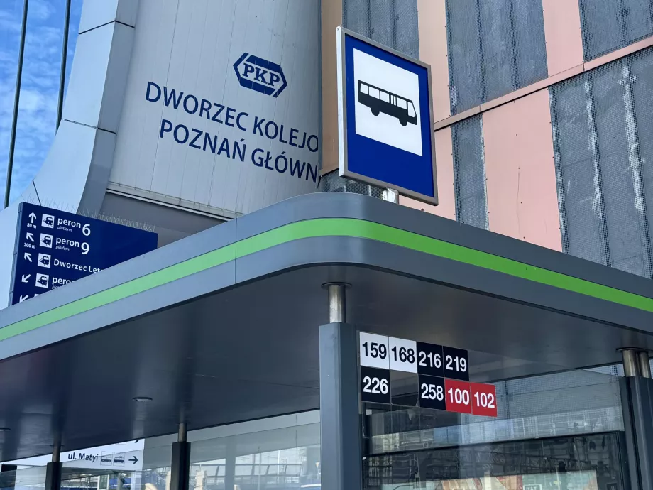 Halte bus di Poznan