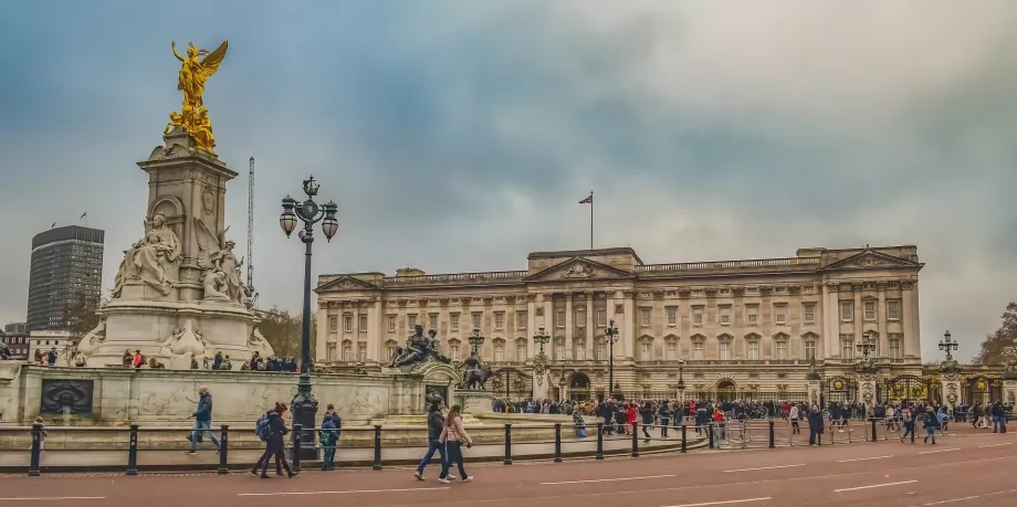 Pemandangan umum Istana Buckingham