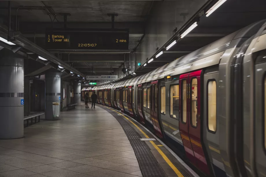 Jenis metro yang lebih luas - bawah permukaan