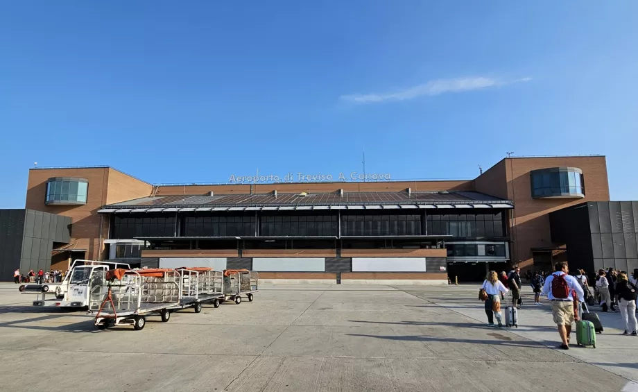 Bandara Venesia-Treviso