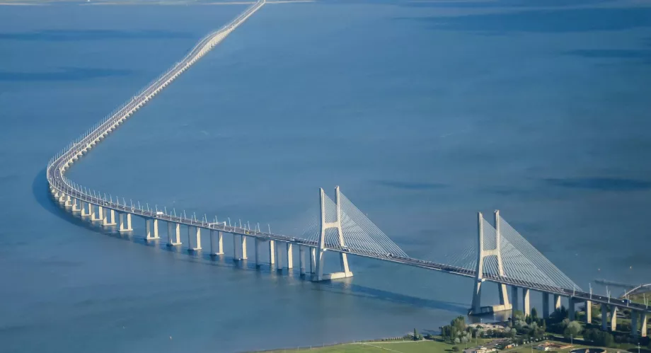 Jembatan Vasco da Gama